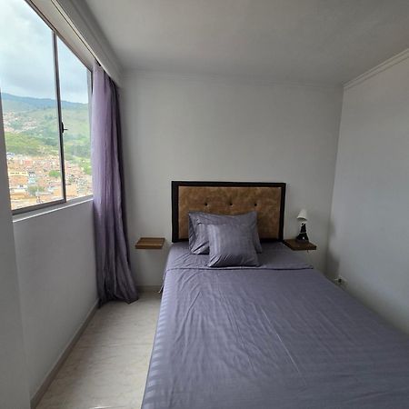 Apartamento Vistas Lindas Cerca Centro Medellín Extérieur photo