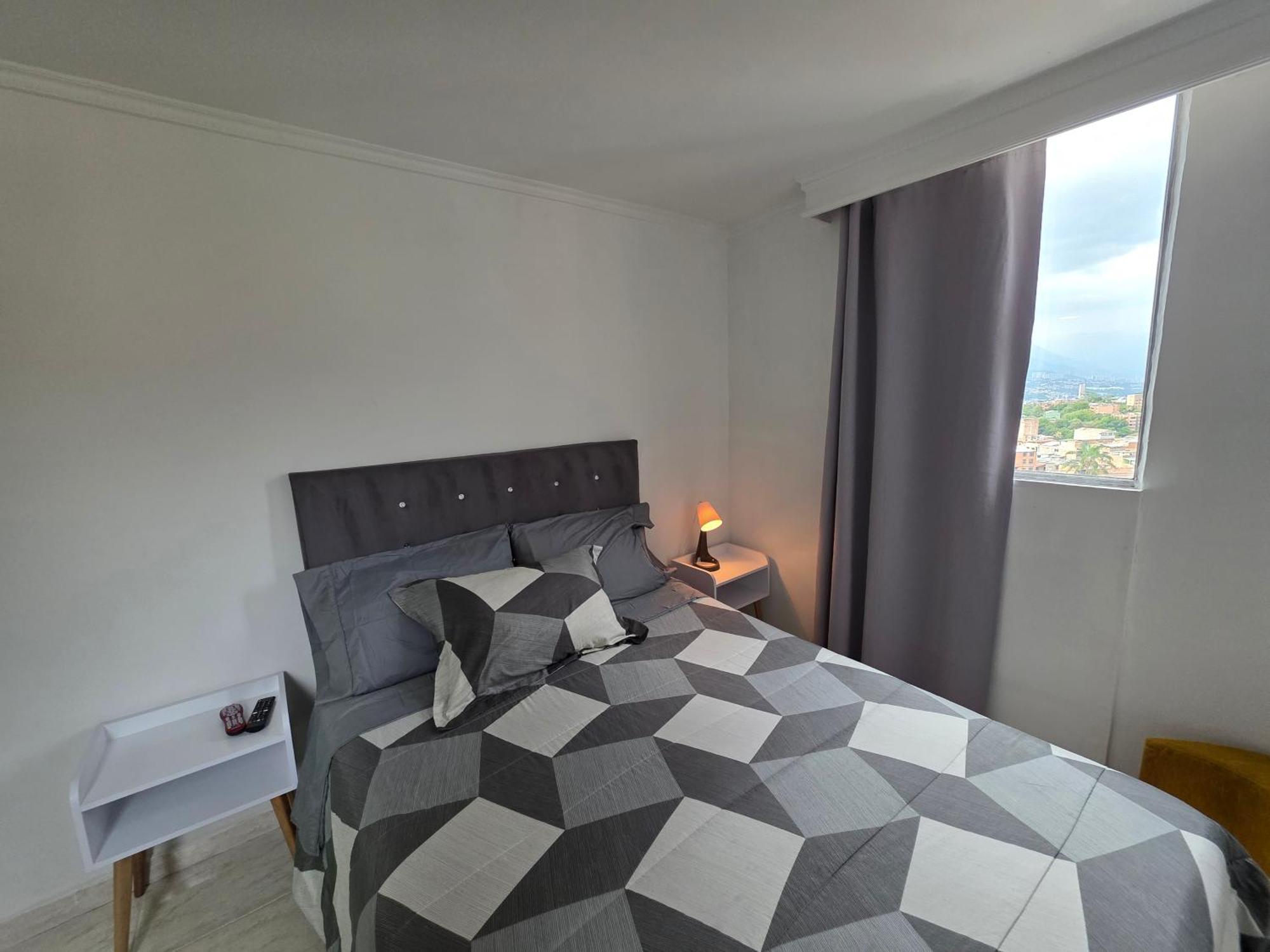 Apartamento Vistas Lindas Cerca Centro Medellín Extérieur photo